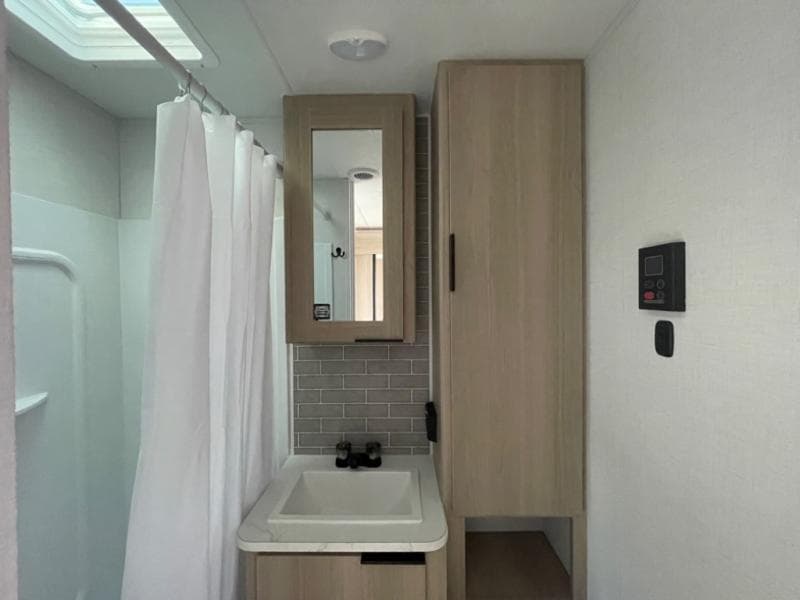 2025 Dutchmen 2025 Dutchmen Kodiak - thumbnail 18