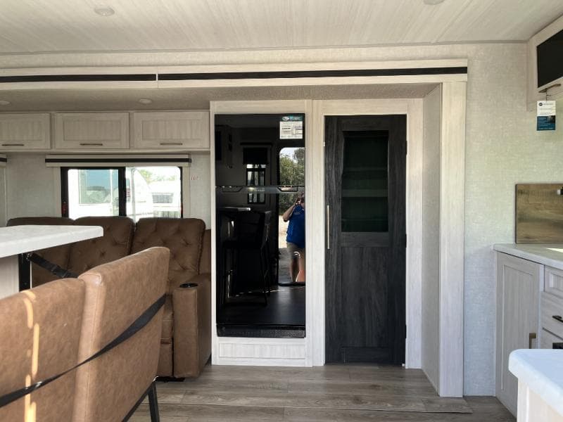 2025 Forest River 2025 Forest River Surveyor Grand - thumbnail 11