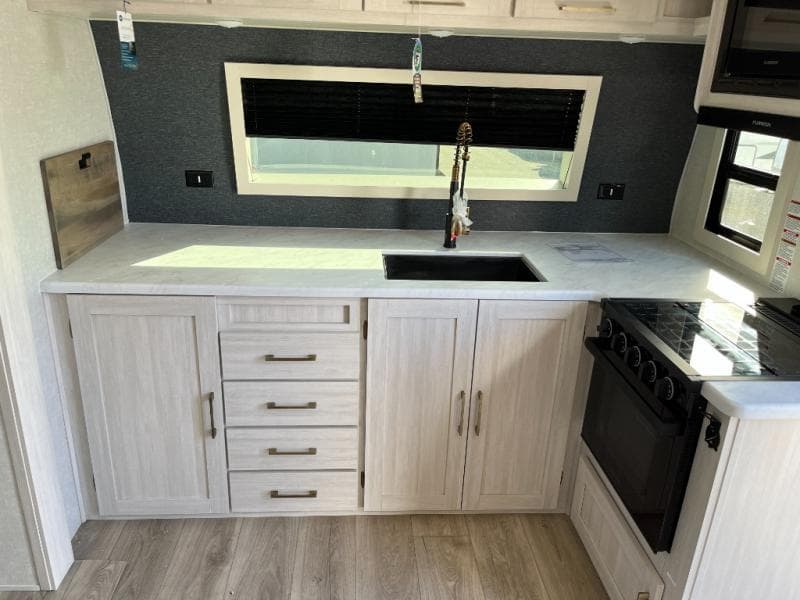 2025 Forest River 2025 Forest River Surveyor Grand - thumbnail 15