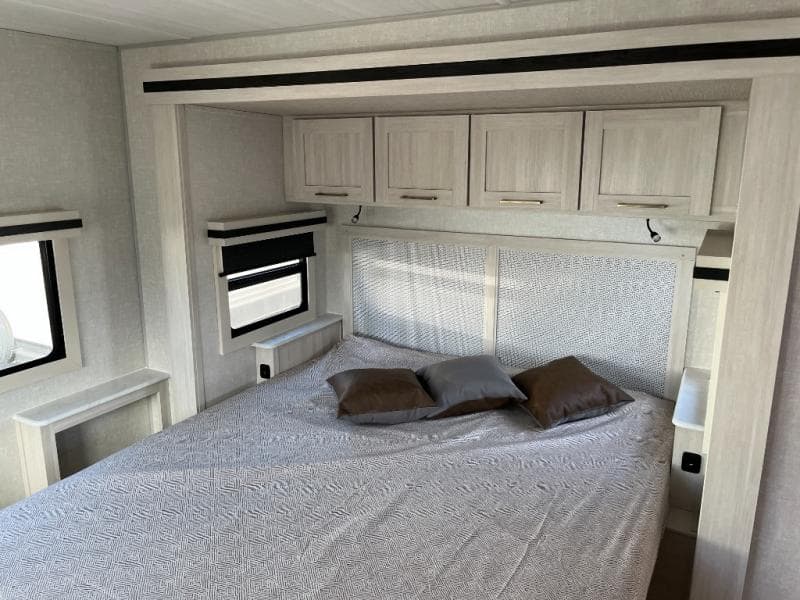 2025 Forest River 2025 Forest River Surveyor Grand - thumbnail 34