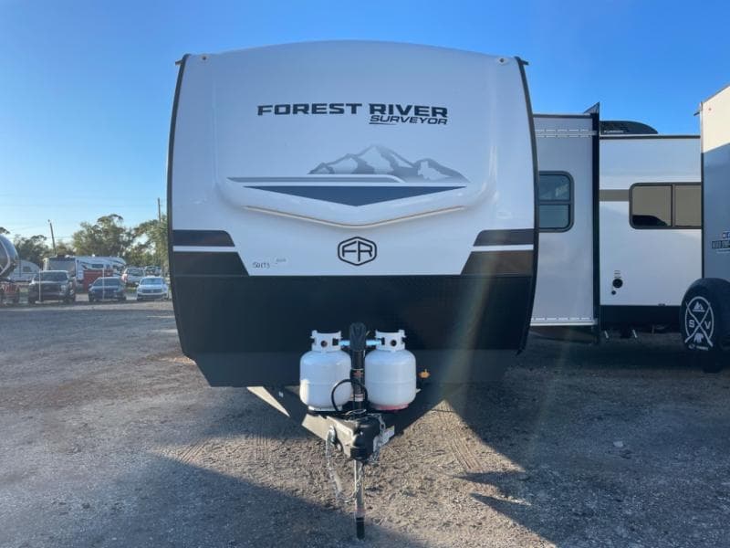 2025 Forest River 2025 Forest River Grand Surveyor - thumbnail 3