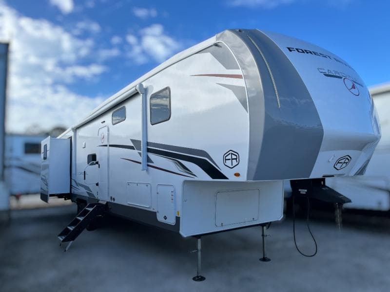 2025 Forest River Cardinal 41DREAM