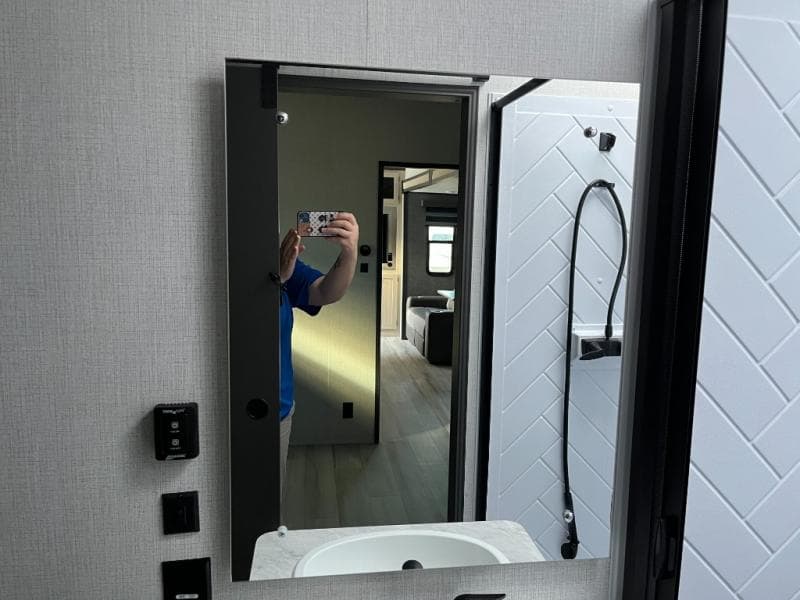 2025 Forest River 2025 Forest River Cardinal - thumbnail 21