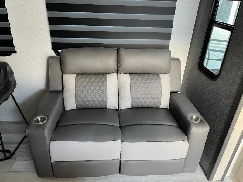 2025 Forest River 2025 Forest River Cardinal - thumbnail 38