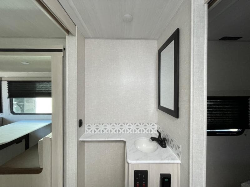 2025 Forest River 2025 Forest River Surveyor Legend - thumbnail 22