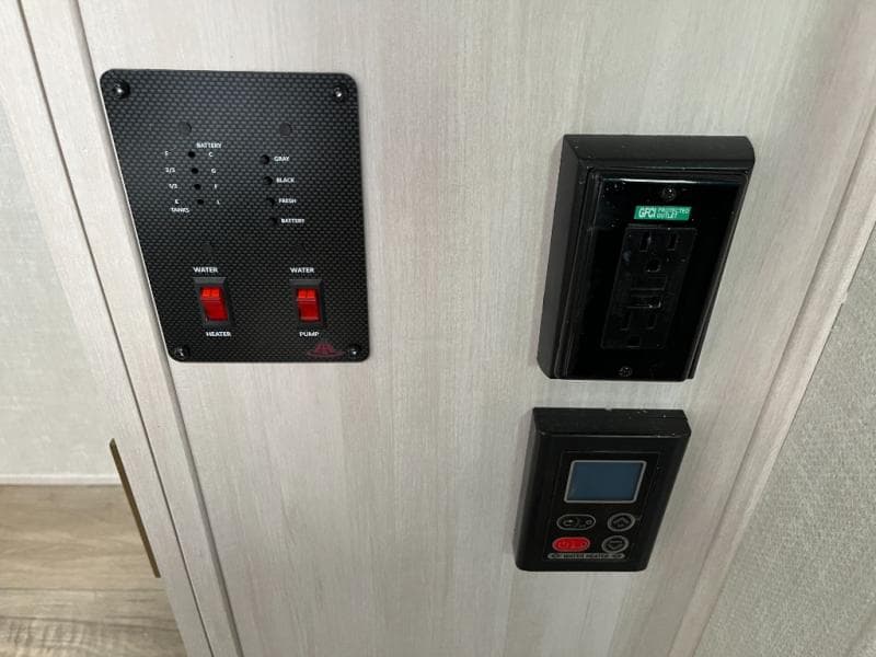 2025 Forest River 2025 Forest River Surveyor Legend - thumbnail 27