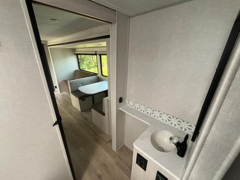 2025 Forest River 2025 Forest River Surveyor Legend - thumbnail 29