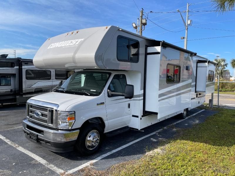 2025 Gulf Stream 2025 Gulf Stream Conquest - thumbnail 4