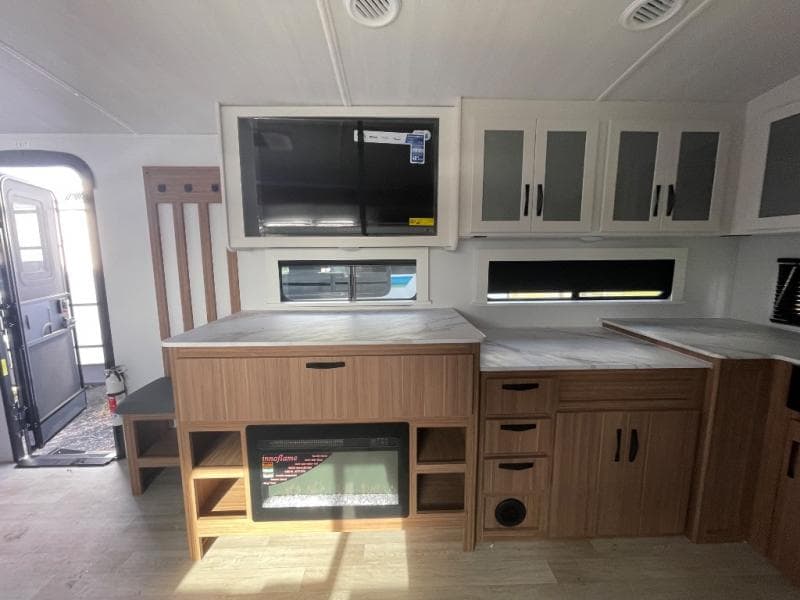 2025 Keystone RV 2025 Keystone RV Passport Super Lite - thumbnail 8