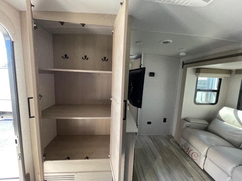 2023 Flagstaff 2023 Flagstaff Micro Lite - thumbnail 15