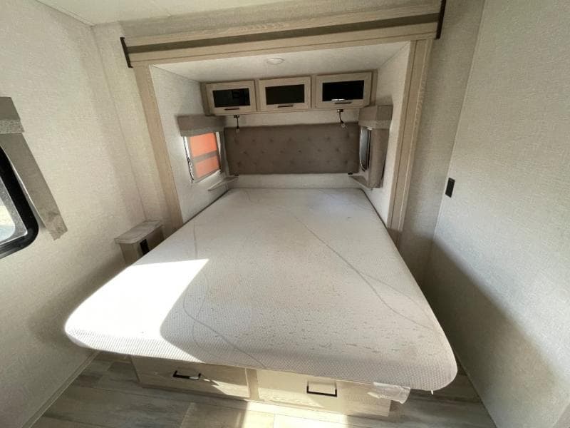 2023 Flagstaff 2023 Flagstaff Micro Lite - thumbnail 33