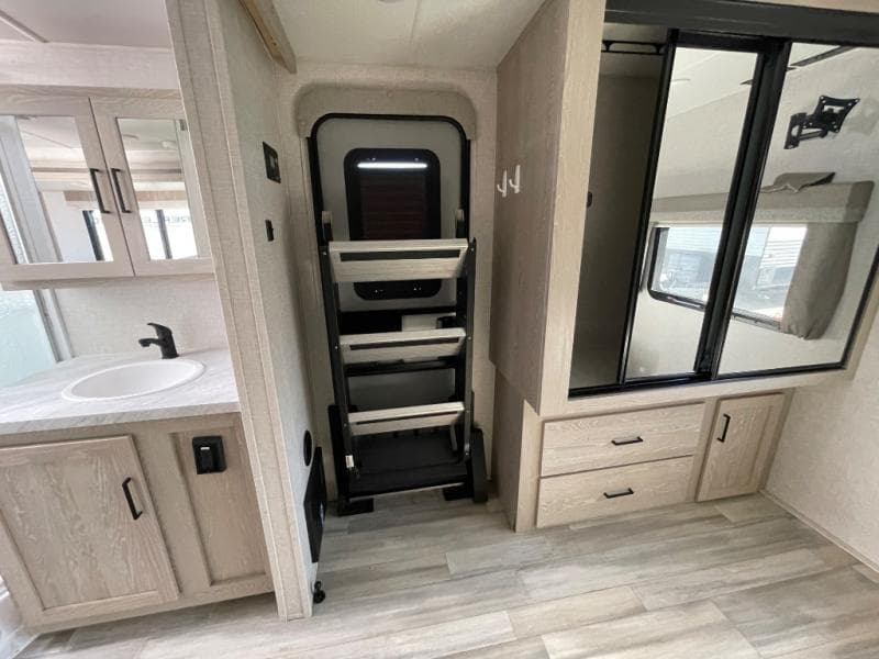 2023 Flagstaff 2023 Flagstaff Micro Lite - thumbnail 35