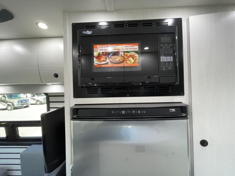 2025 Pleasure-Way 2025 Pleasure-Way Plateau - thumbnail 16