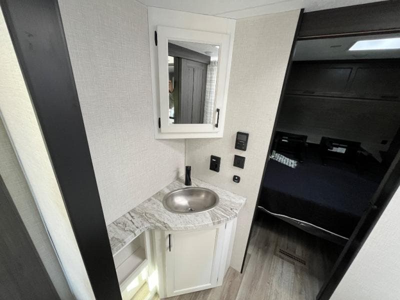 2025 Venture RV 2025 Venture RV Stratus - thumbnail 13