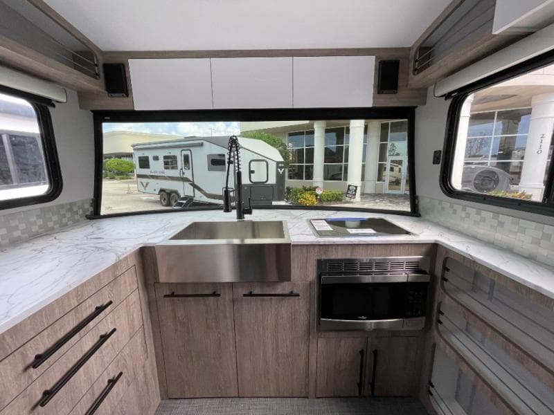 2025 inTech RV 2025 inTech RV Sol - thumbnail 9