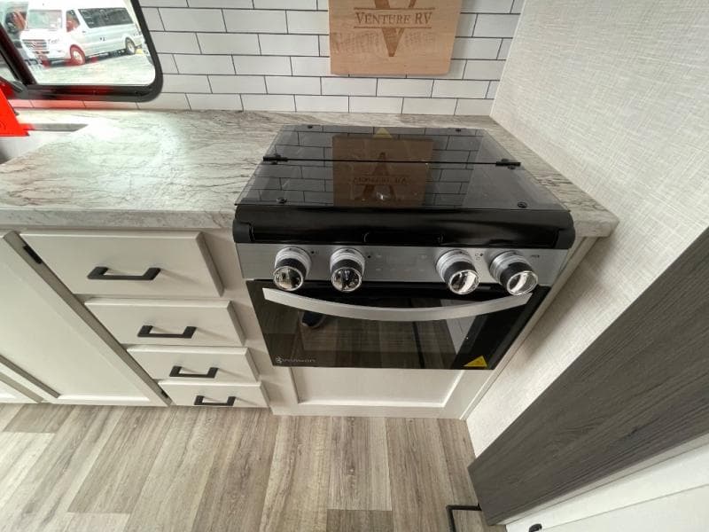 2025 Venture RV 2025 Venture RV Stratus - thumbnail 25