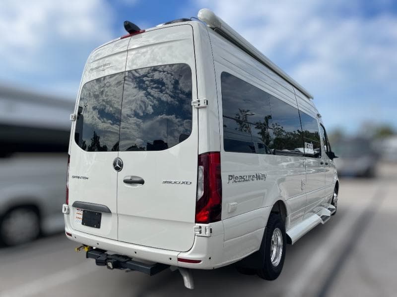 2025 Pleasure-Way 2025 Pleasure-Way Plateau - thumbnail 7