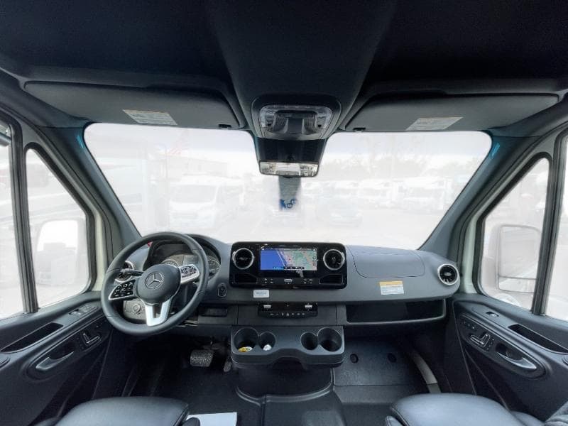 2025 Pleasure-Way 2025 Pleasure-Way Plateau - thumbnail 8