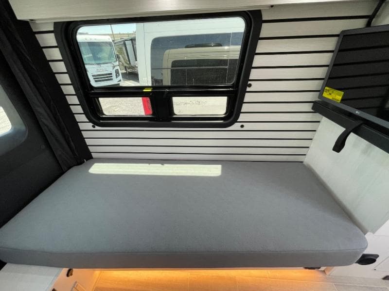 2025 Pleasure-Way 2025 Pleasure-Way Plateau - thumbnail 24