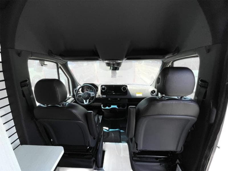 2025 Pleasure-Way 2025 Pleasure-Way Plateau - thumbnail 5