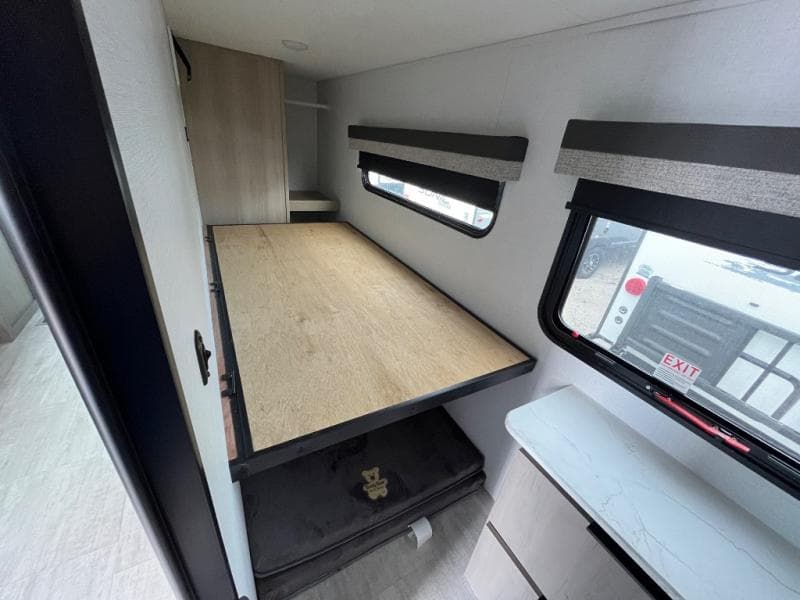 2025 Dutchmen 2025 Dutchmen Kodiak - thumbnail 10