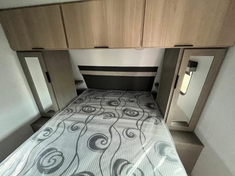 2025 Dutchmen 2025 Dutchmen Kodiak - thumbnail 18