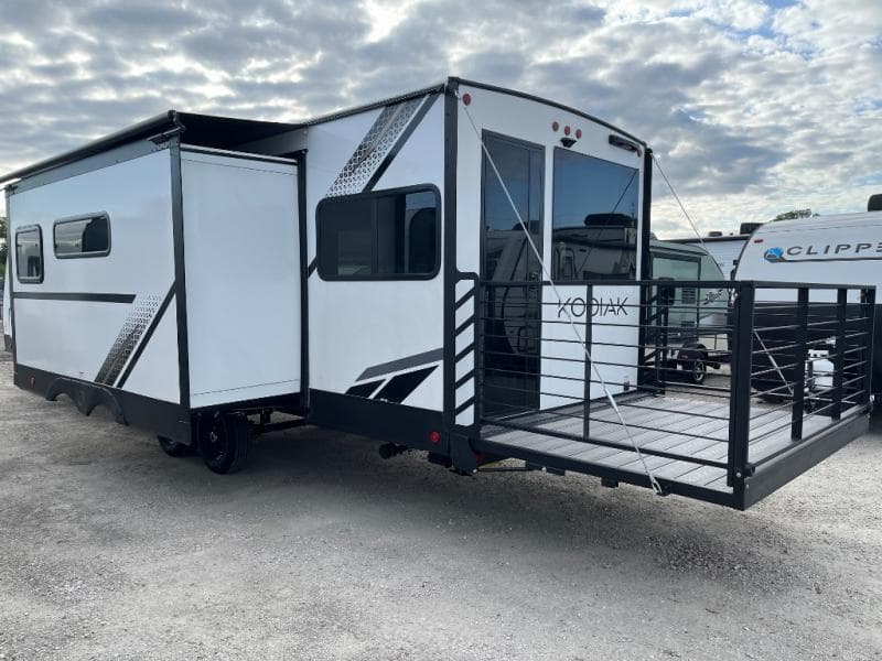 2025 Dutchmen 2025 Dutchmen Kodiak - thumbnail 4