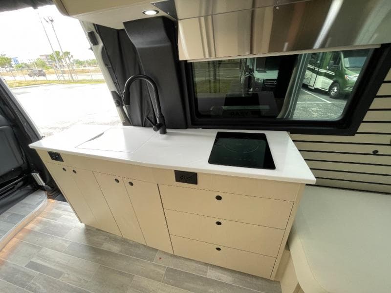 2025 Pleasure-Way 2025 Pleasure-Way Plateau - thumbnail 11