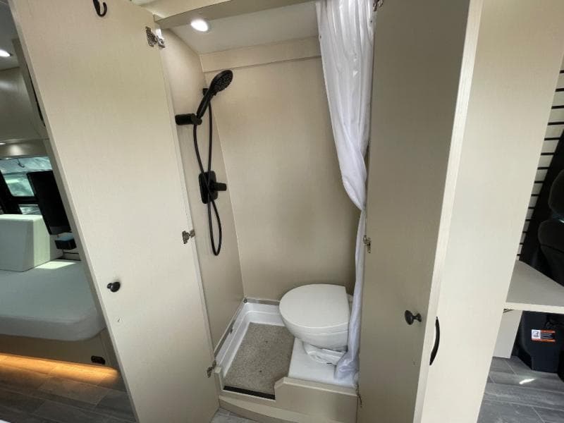 2025 Pleasure-Way 2025 Pleasure-Way Plateau - thumbnail 13