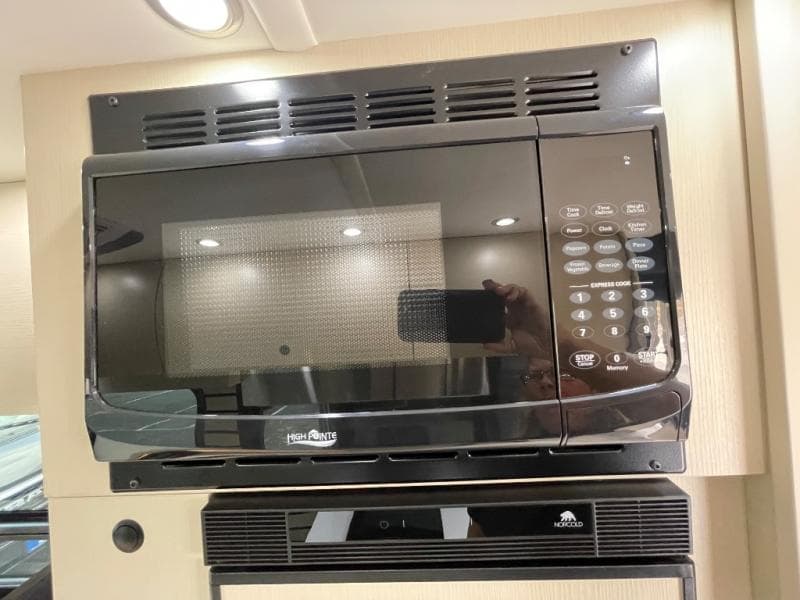 2025 Pleasure-Way 2025 Pleasure-Way Plateau - thumbnail 25