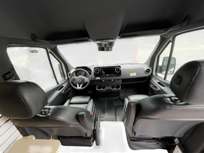 2025 Pleasure-Way 2025 Pleasure-Way Plateau - thumbnail 6