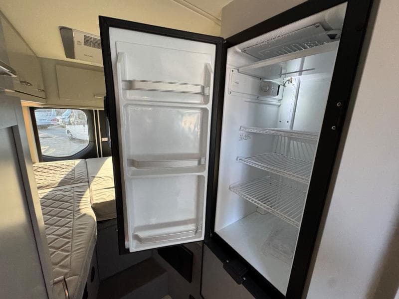 2025 Coachmen 2025 Coachmen Galleria - thumbnail 18