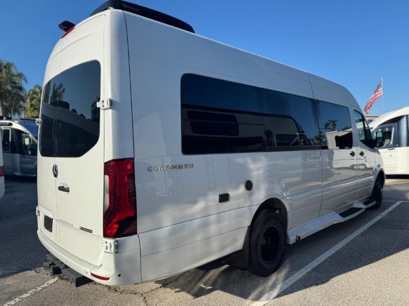 2025 Coachmen 2025 Coachmen Galleria - thumbnail 5