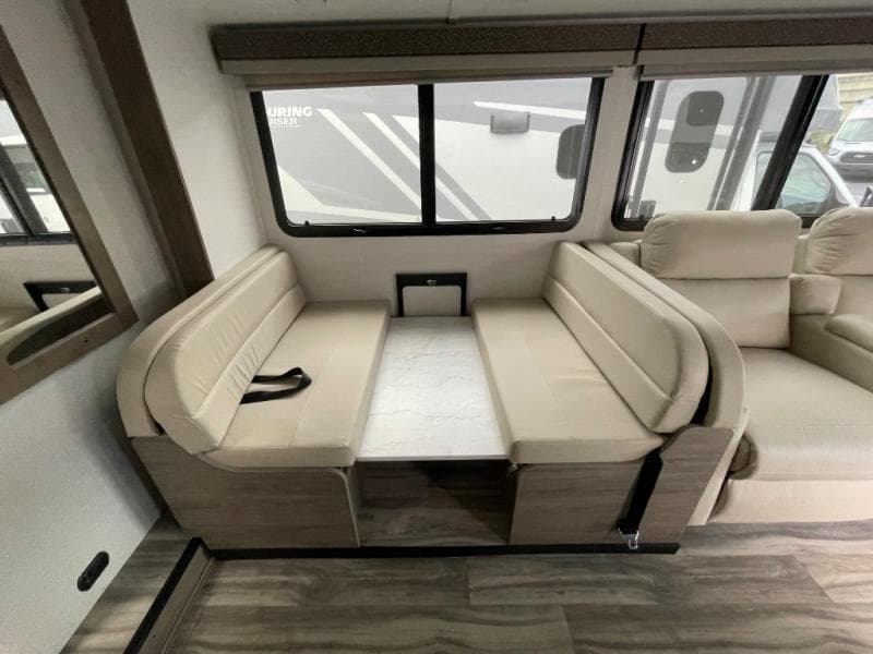 2025 Gulf Stream 2025 Gulf Stream Conquest - thumbnail 32