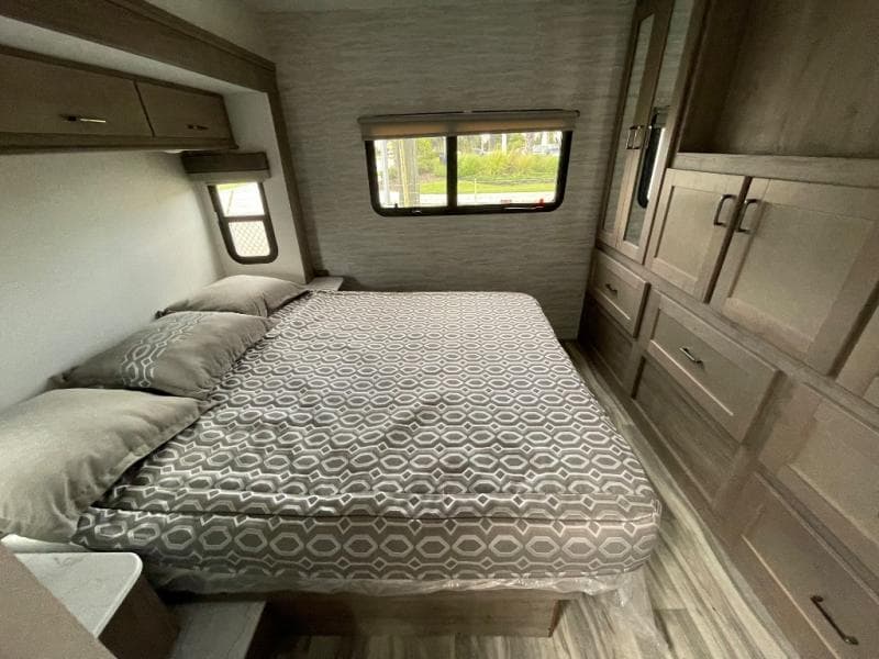 2025 Gulf Stream 2025 Gulf Stream Conquest - thumbnail 39