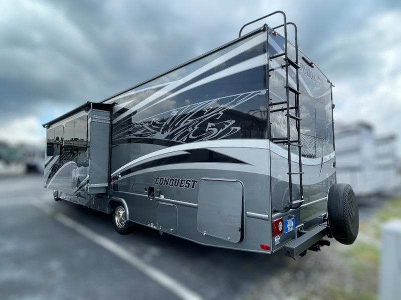 2025 Gulf Stream 2025 Gulf Stream Conquest - thumbnail 5