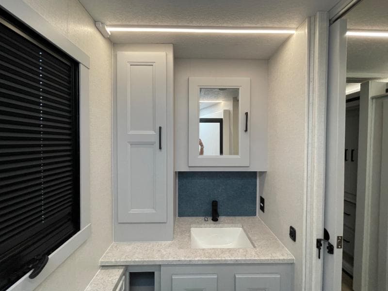 2025 Coachmen 2025 Coachmen Mirada - thumbnail 21