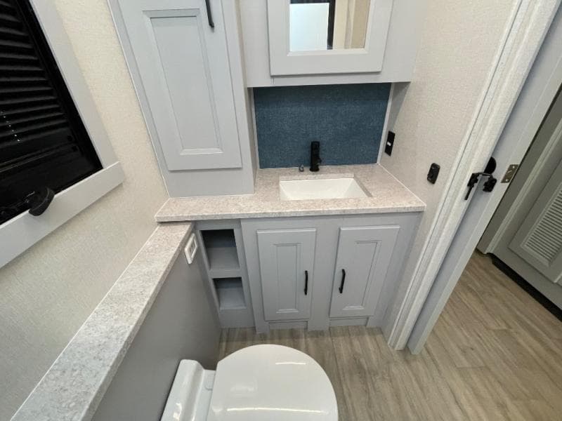 2025 Coachmen 2025 Coachmen Mirada - thumbnail 22