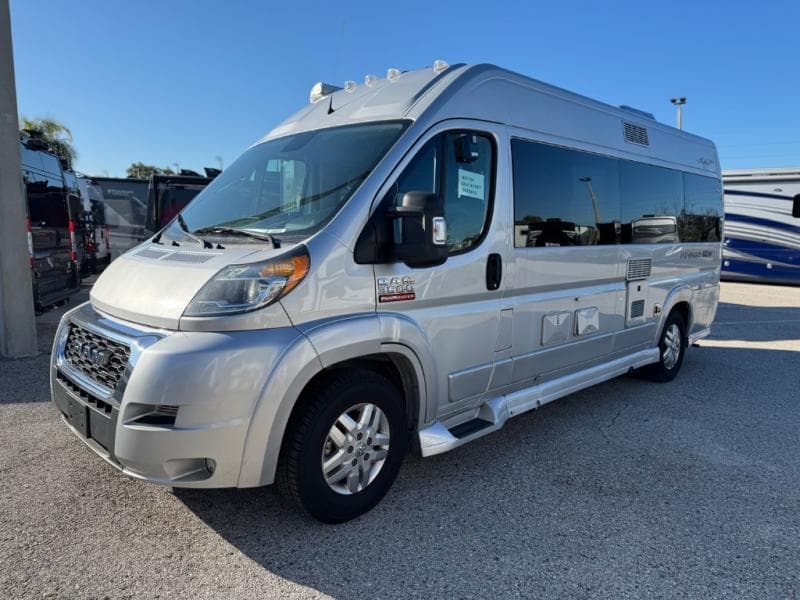 2021 Pleasure-Way 2021 Pleasure-Way Lexor - thumbnail 3