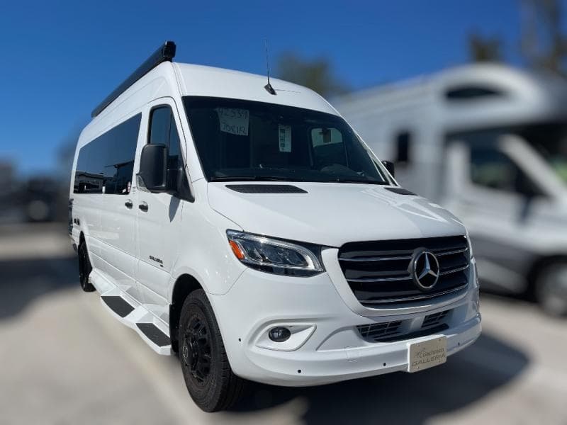 2025 Coachmen Galleria 24FL