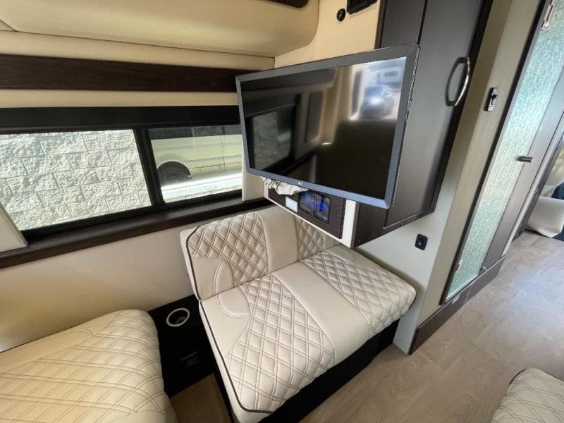 2025 Midwest Automotive Designs 2025 Midwest Automotive Designs Passage - thumbnail 24