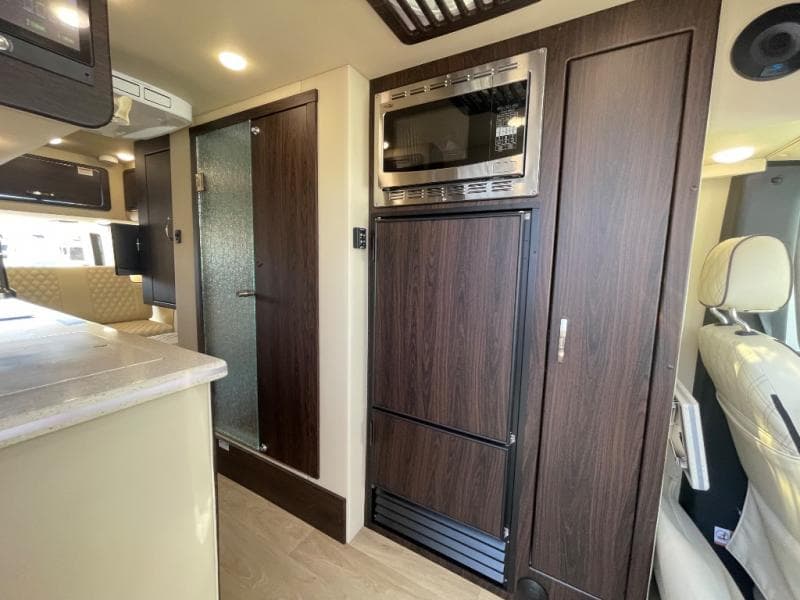 2025 Midwest Automotive Designs 2025 Midwest Automotive Designs Passage - thumbnail 10