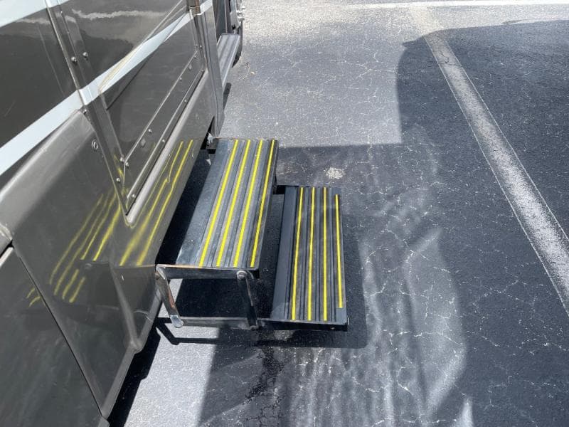 2019 Winnebago 2019 Winnebago Navion - thumbnail 45