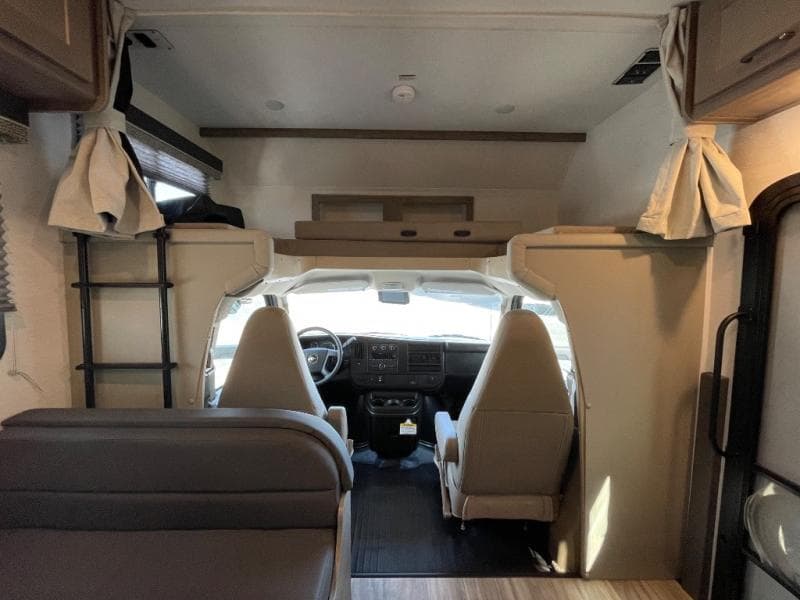 2025 Gulf Stream 2025 Gulf Stream Conquest - thumbnail 8