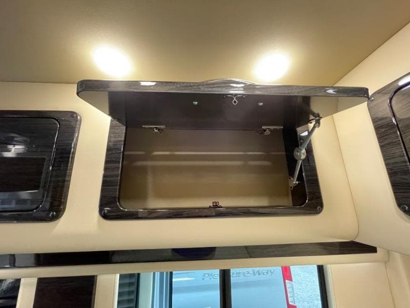 2025 Midwest Automotive Designs 2025 Midwest Automotive Designs Passage - thumbnail 20