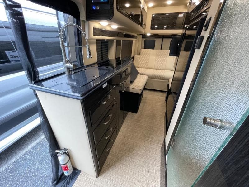 2025 Midwest Automotive Designs 2025 Midwest Automotive Designs Passage - thumbnail 7