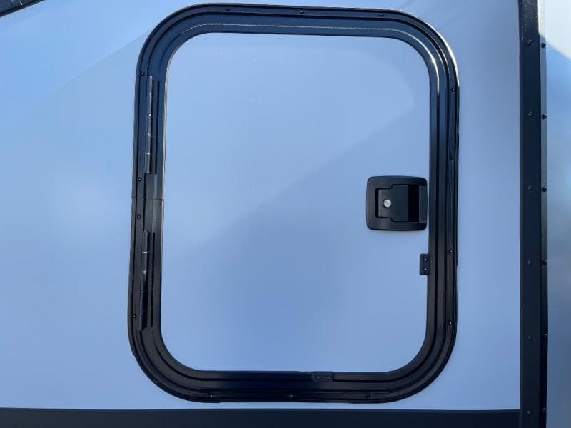 2025 inTech RV 2025 inTech RV Black Wing - thumbnail 27