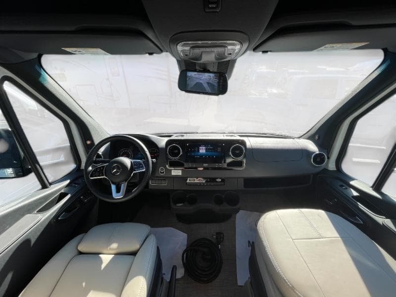 2025 Thor Motor Coach 2025 Thor Motor Coach Tiburon - thumbnail 10