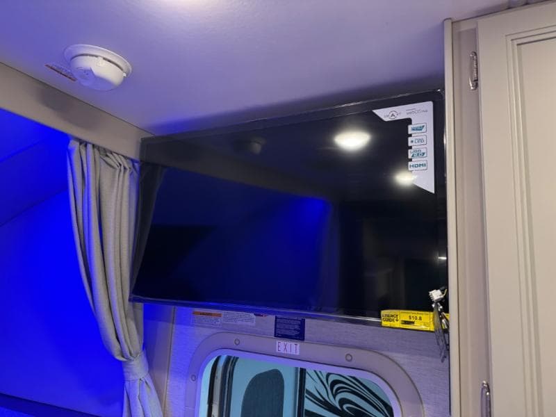 2025 Thor Motor Coach 2025 Thor Motor Coach Magnitude - thumbnail 16