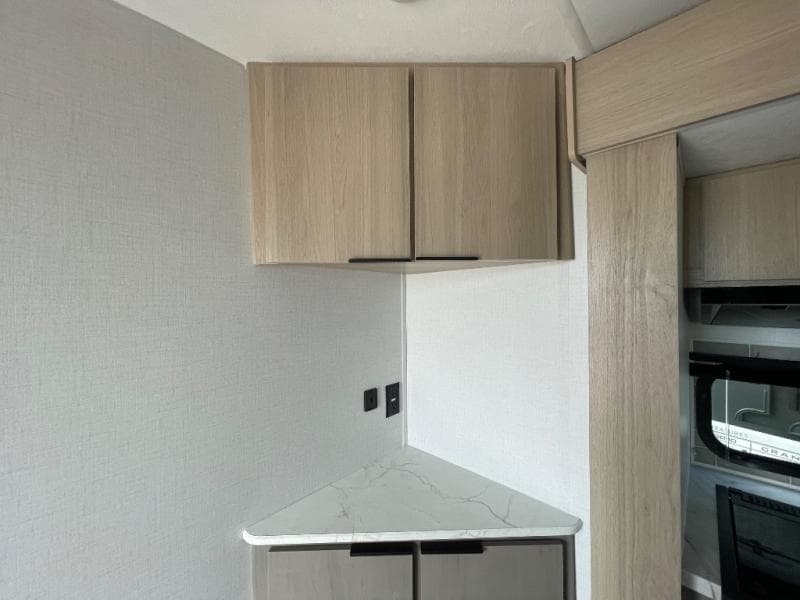 2025 Dutchmen 2025 Dutchmen Kodiak - thumbnail 16